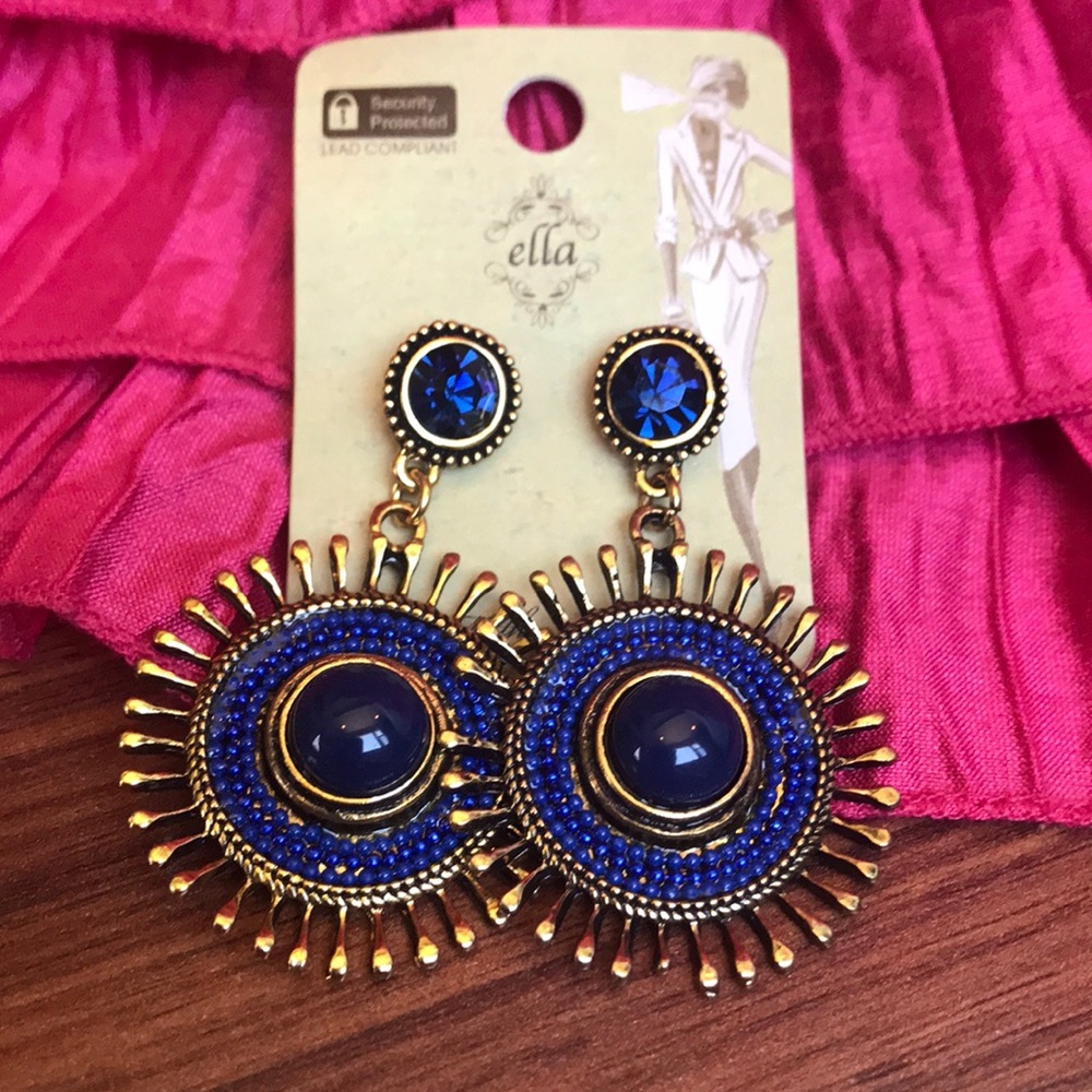 Ella earrings at its best!